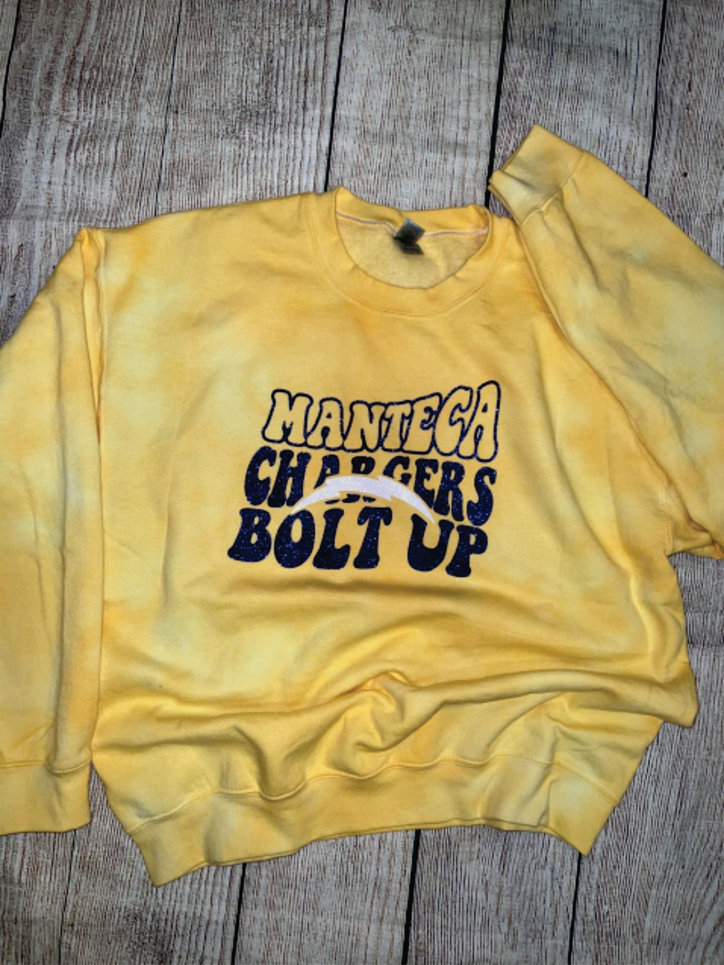 MC CHARGERS BOLT UP YELLOW TIEDYE SWEATSHIRT