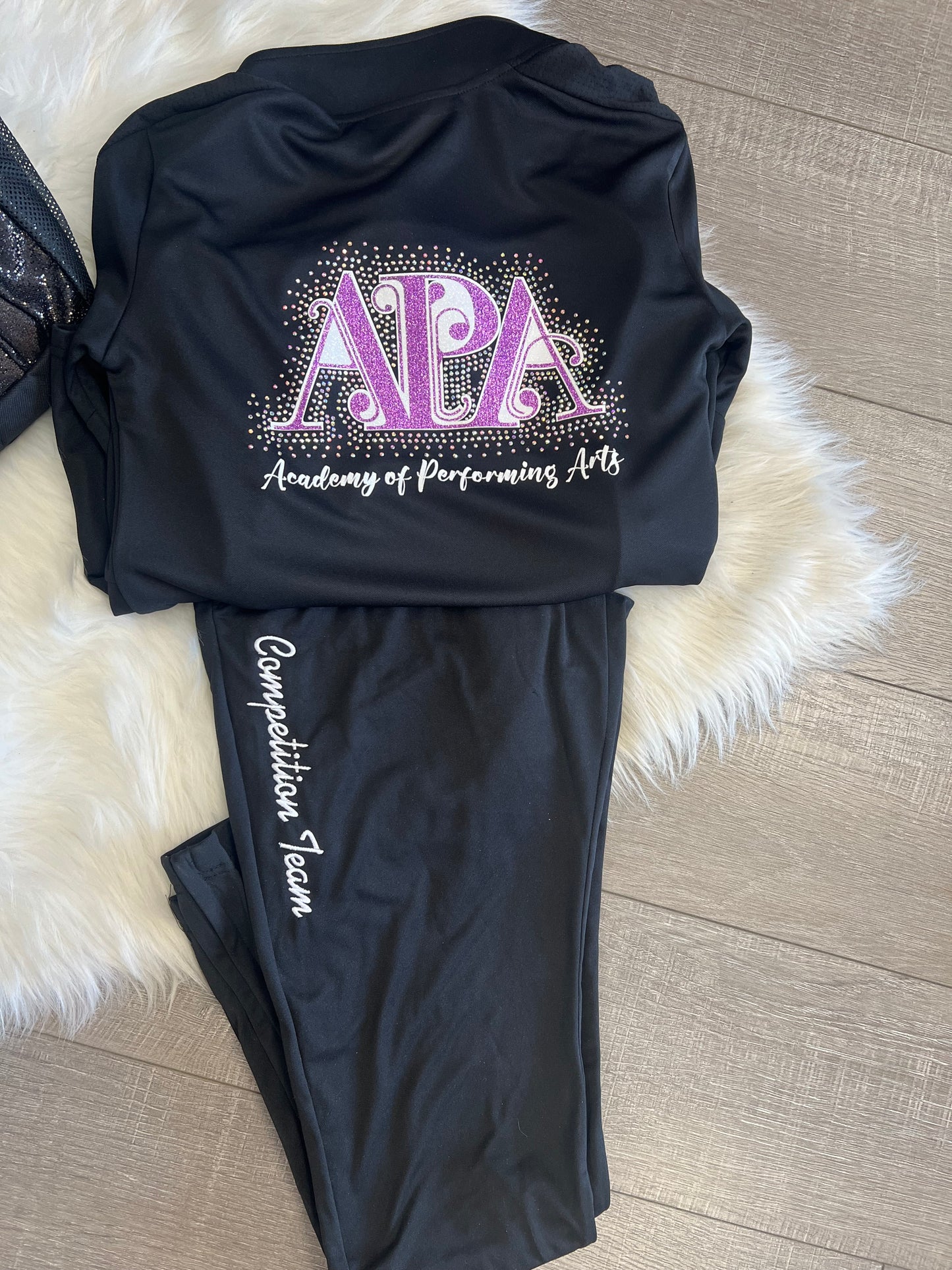 APA WARM UPS SET